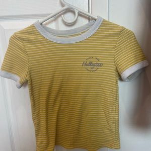 Holister XS yellow shirt
